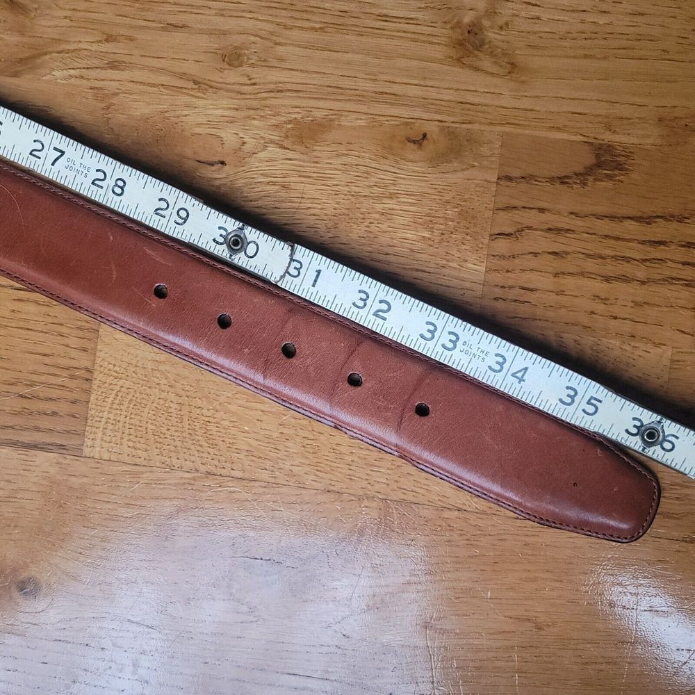 Brighton Classic Solid Brown Leather Belt Gold Buckle Size L - Picture 8 of 9